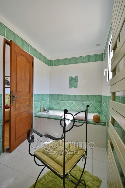 Villa - 270 m² - 9 pièces