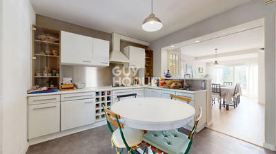 Maison - 105 m² - 5 pièces