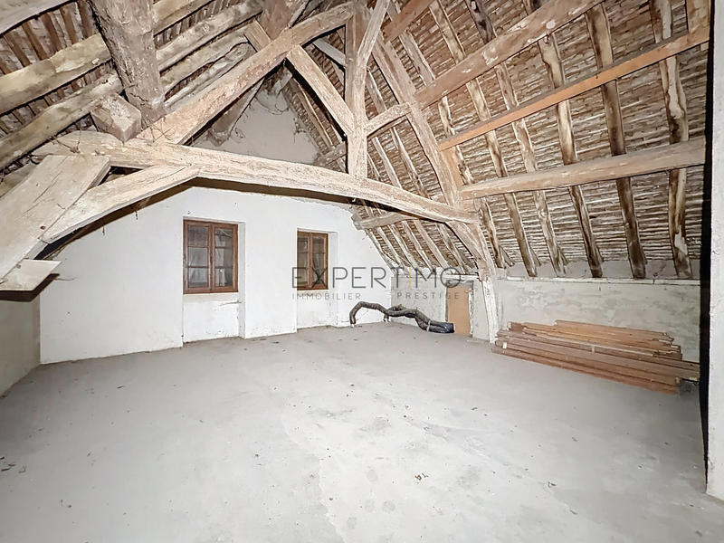 Propriété - 145 m² - 8 pièces