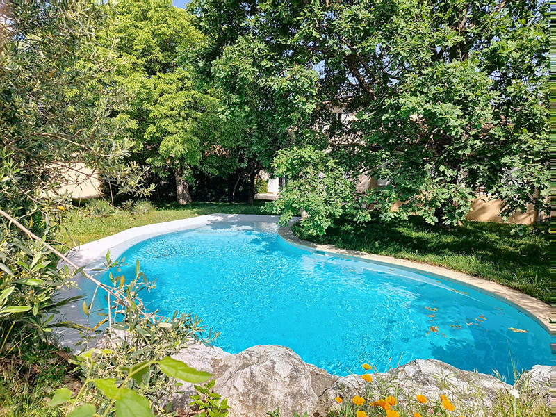 Maison - 177 m² - 7 pièces