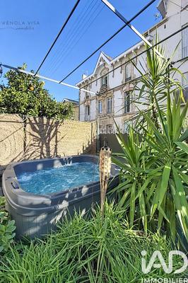 Maison - 166 m² - 6 pièces