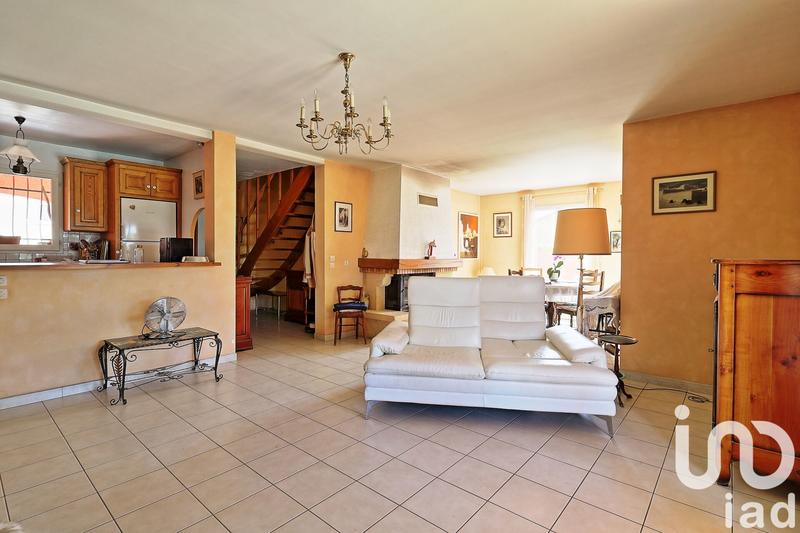 Maison - 99 m² - 5 pièces