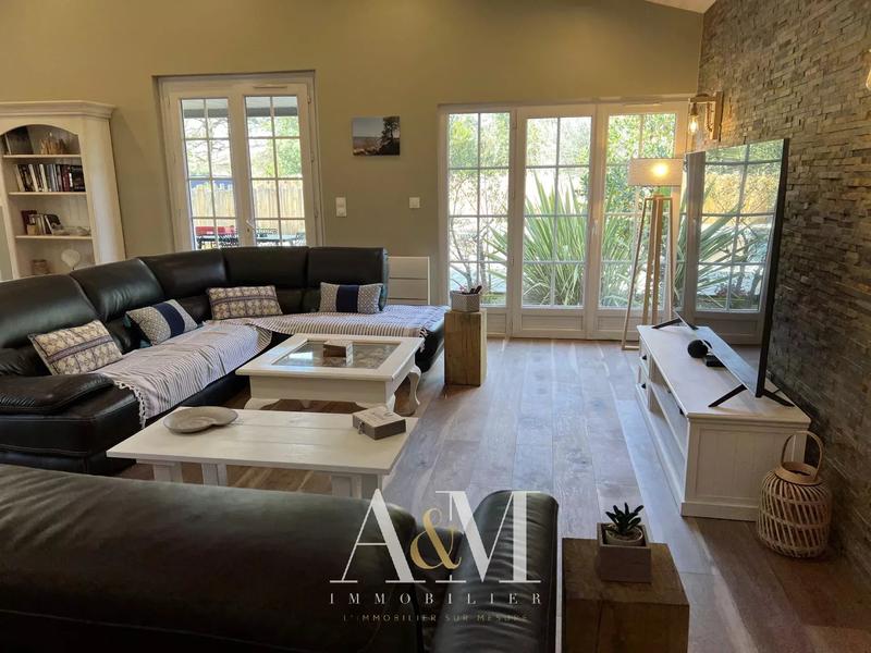 Maison - 160 m² - 6 pièces