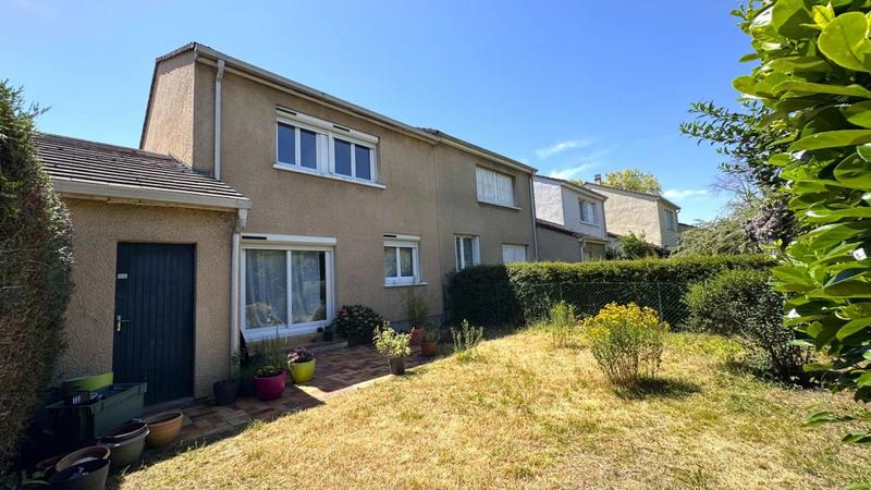 Maison - 103 m² - 5 pièces