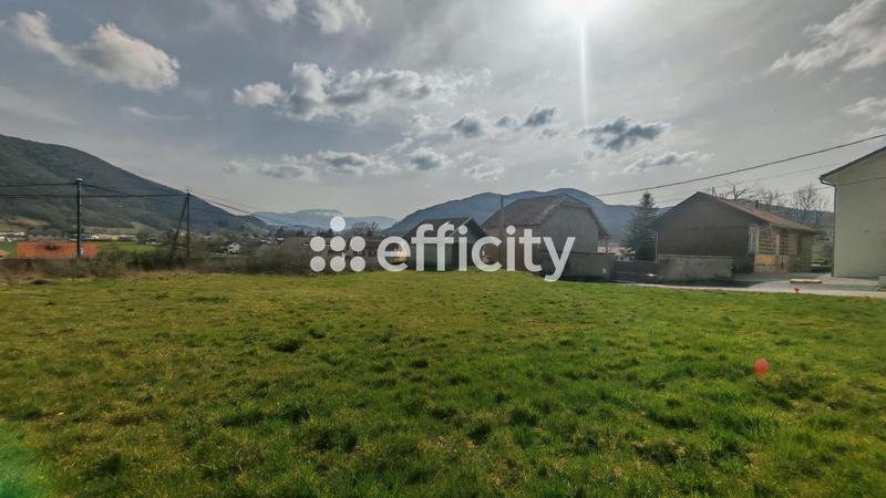 Terrain constructible - 560 m²