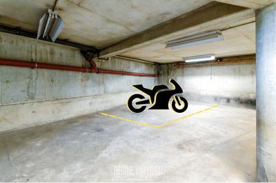 Parking / Garage - 4 m²