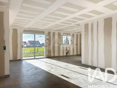 Maison - 92 m² - 4 pièces