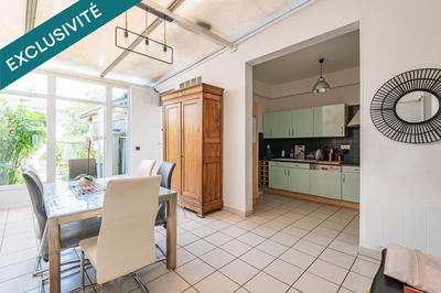 Maison - 196 m² - 8 pièces