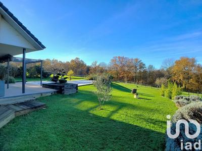 Maison - 141 m² - 7 pièces