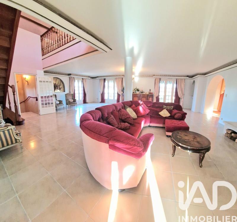 Maison - 290 m² - 7 pièces