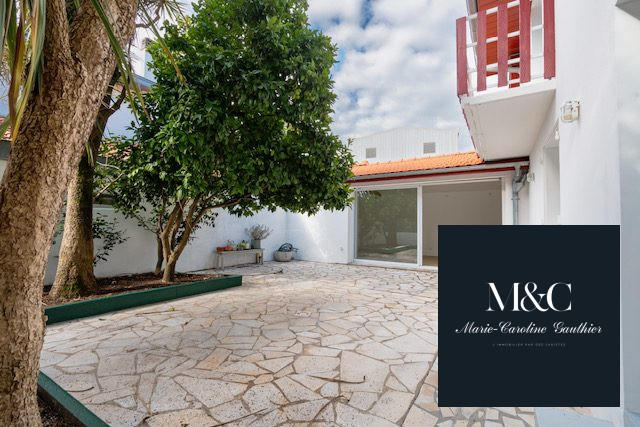 Maison - 90 m² - 4 pièces