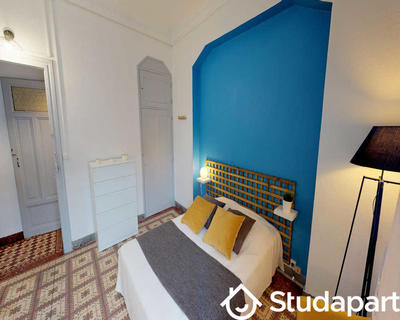 Chambre - 90 m² - 1 pièce