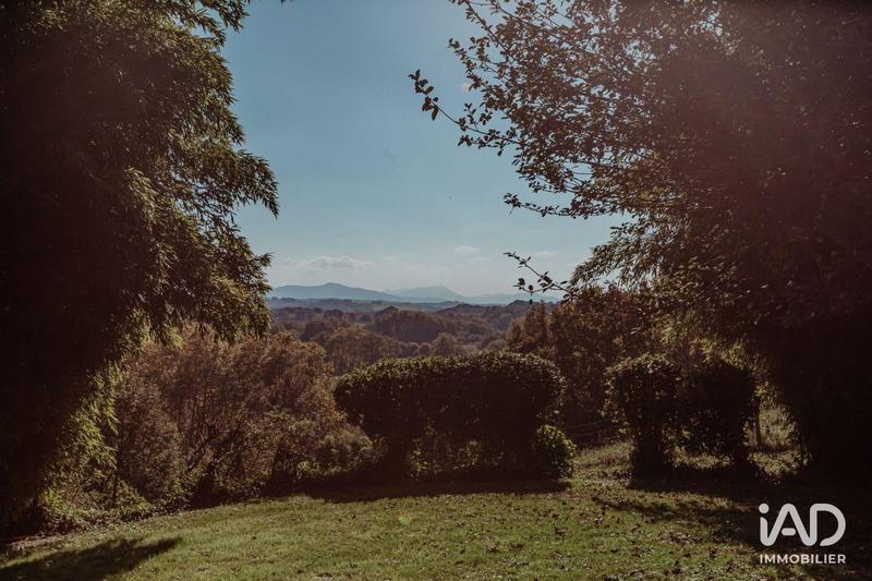 Maison - 229 m² - 6 pièces