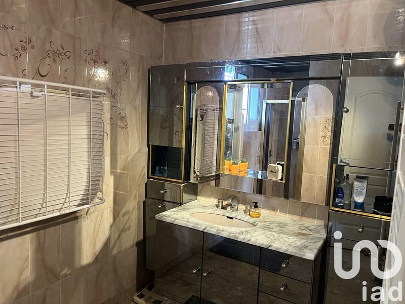 Maison - 102 m² - 5 pièces