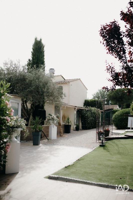 Local commercial - 880 m²