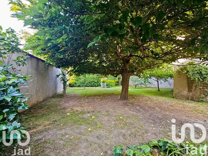 Maison - 224 m² - 9 pièces