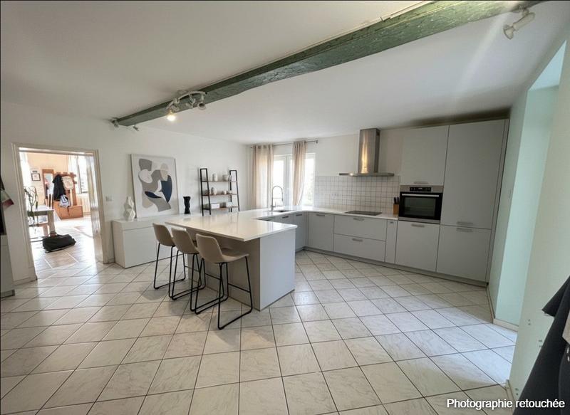 Maison - 140 m² - 4 pièces
