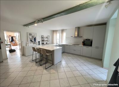 Maison - 140 m² - 4 pièces
