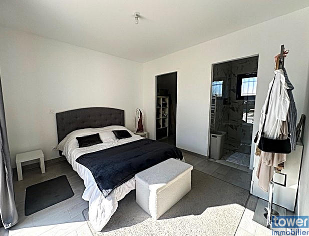 Maison - 144 m² - 5 pièces