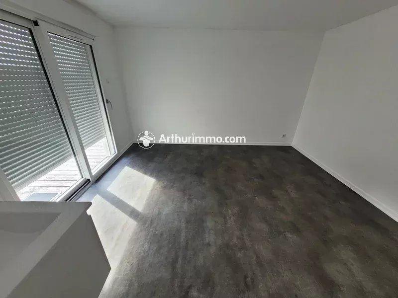 Maison - 80 m² - 5 pièces