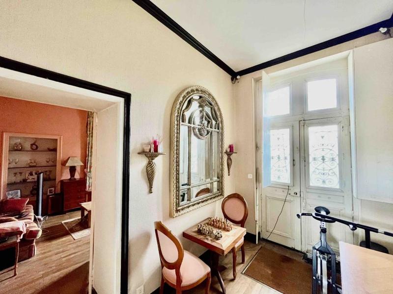 Maison de maîtres - 222 m² - 9 pièces