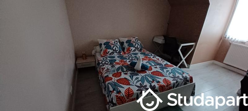 Chambre - 13 m² - 1 pièce