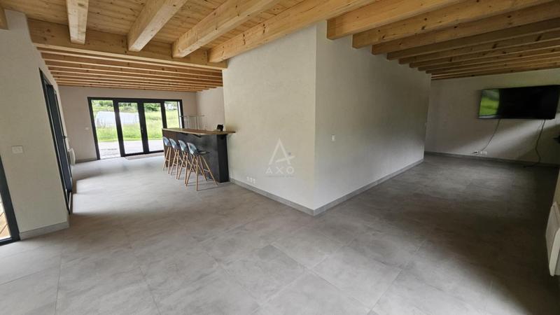 Maison - 99 m² - 2 pièces