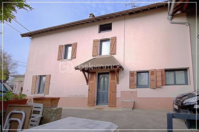 Maison - 165 m² - 8 pièces