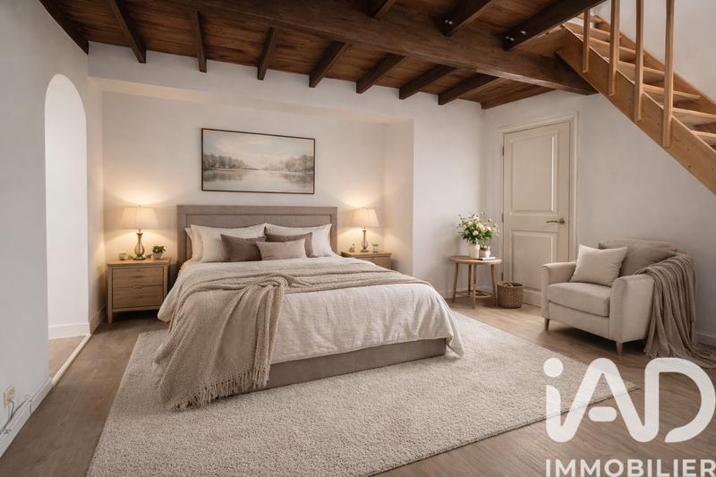 Maison - 254 m² - 11 pièces