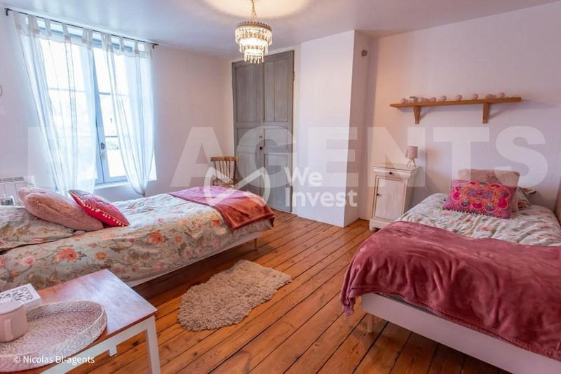 Maison - 186 m² - 7 pièces