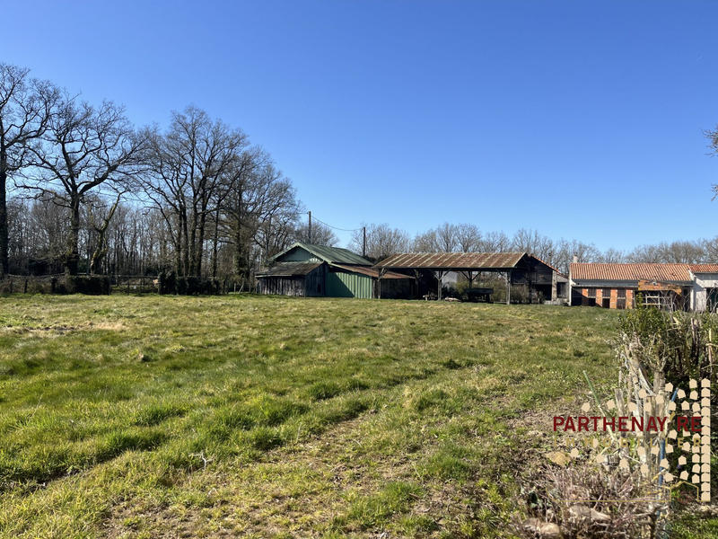 Maison - 99 m² - 6 pièces