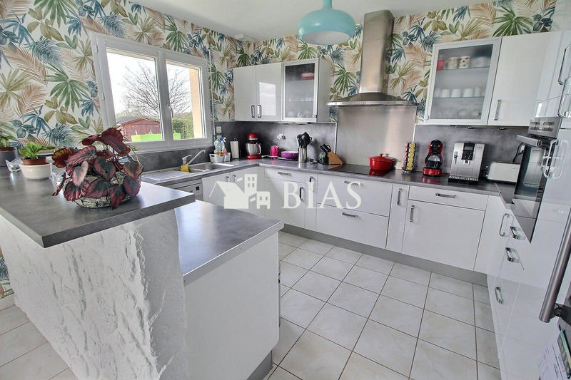 Maison - 120 m² - 5 pièces