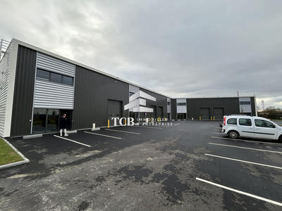 Local d'activités - 350 m²