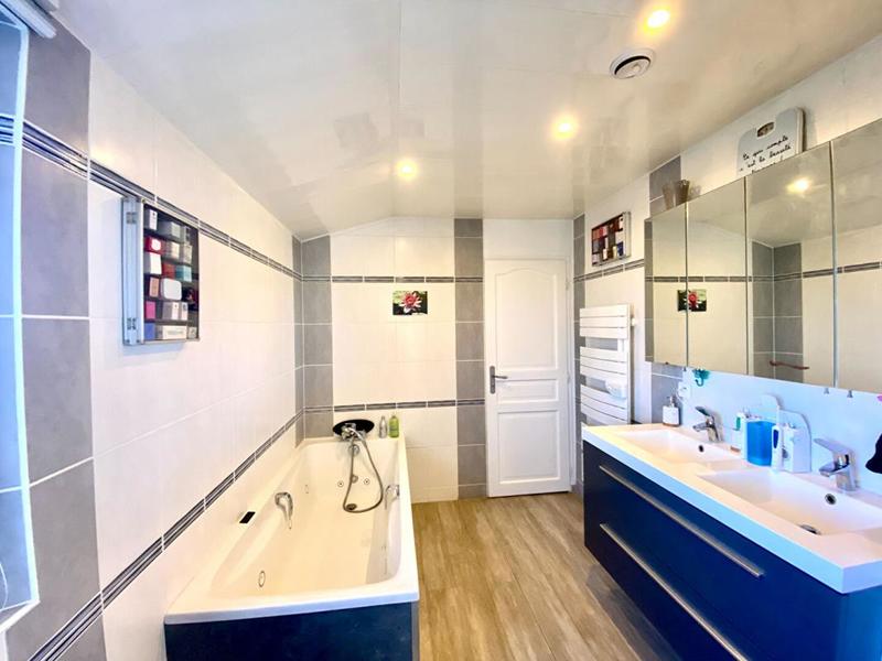 Longère - 160 m² - 6 pièces