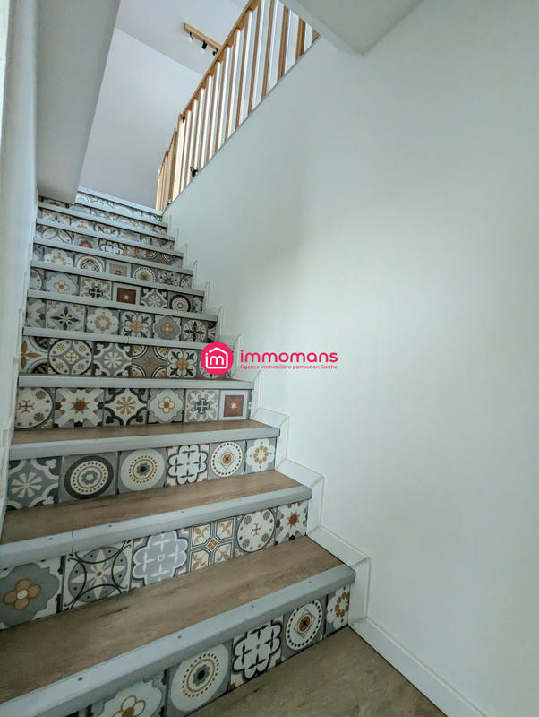 Maison - 93 m² - 4 pièces