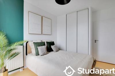 Chambre - 11 m² - 1 pièce