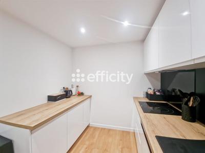 Appartement - 103 m² - 7 pièces