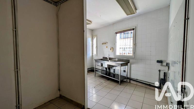 Maison - 248 m² - 9 pièces