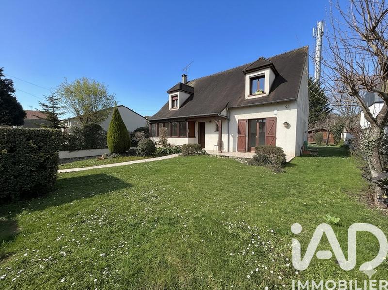 Maison - 204 m² - 6 pièces