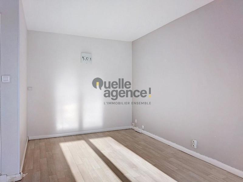 Appartement - 90 m² - 5 pièces