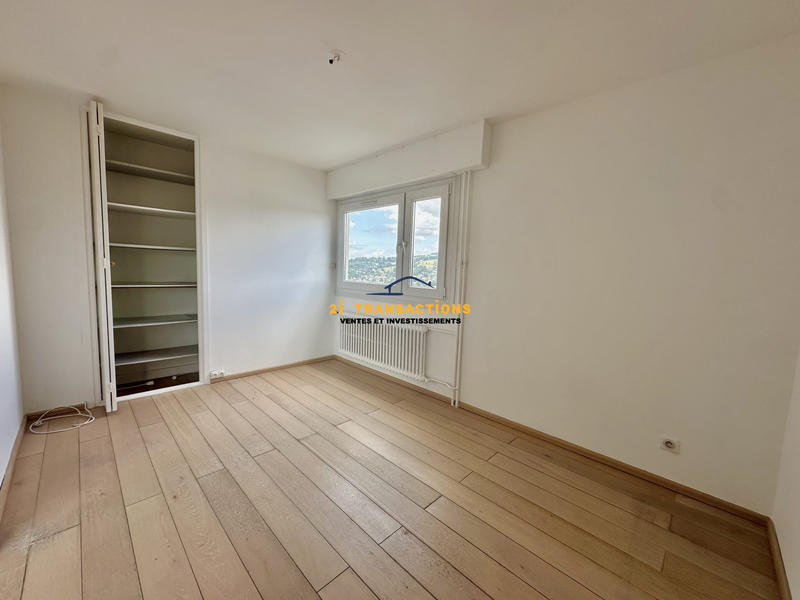 Appartement - 79 m² - 4 pièces