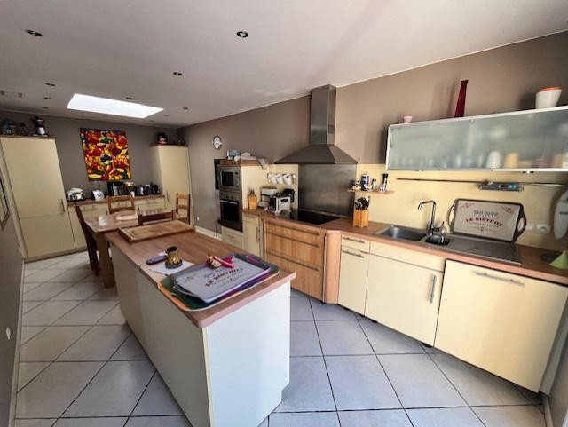 Villa - 210 m² - 5 pièces