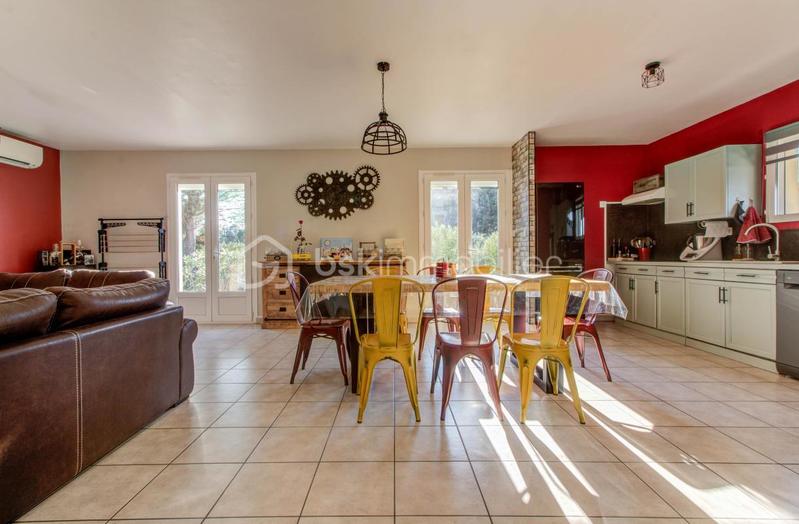 Maison - 105 m² - 5 pièces