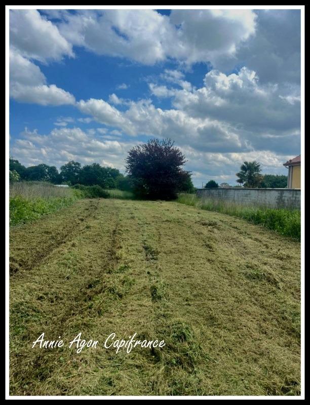Terrain constructible - 1 513 m²