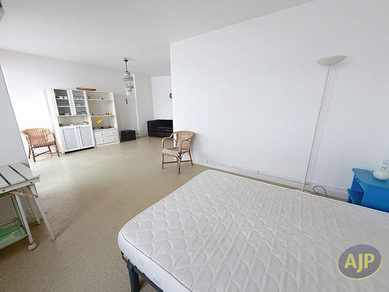 Appartement - 70 m² - 2 pièces