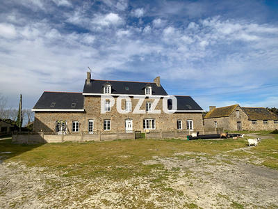 Maison - 260 m² - 11 pièces