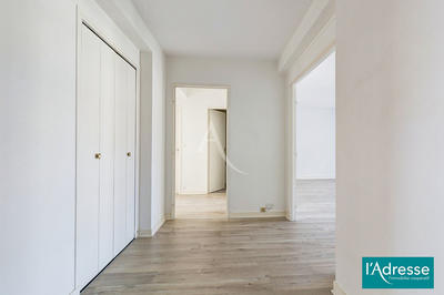 Appartement - 90 m² - 4 pièces