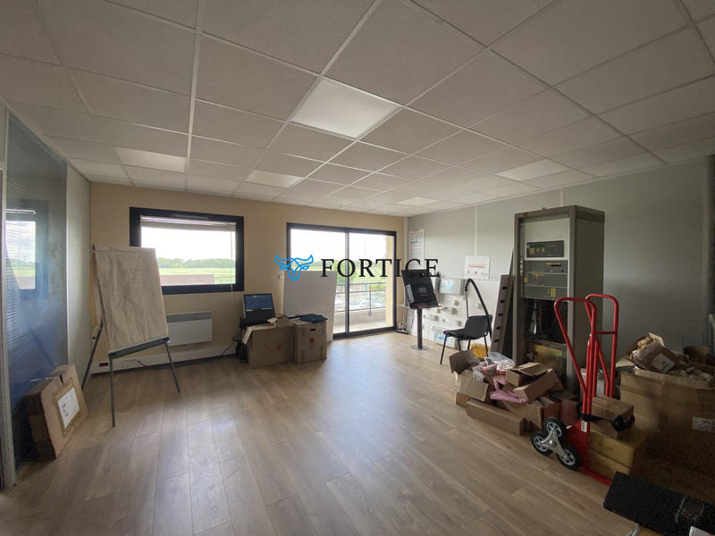 Bureau - 100 m² - 4 pièces