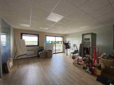 Bureau - 100 m² - 4 pièces