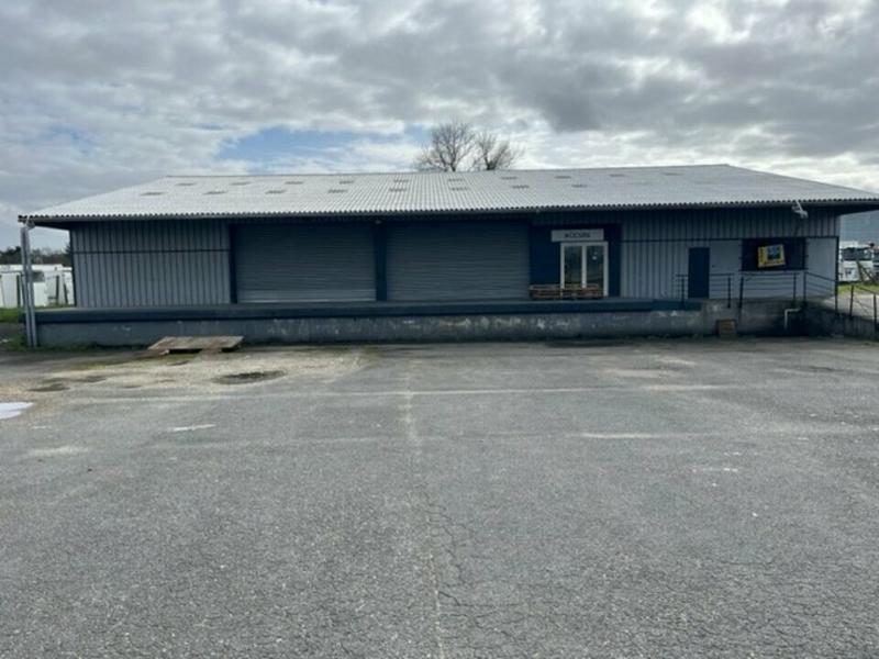 Entrepôt - 1 000 m²